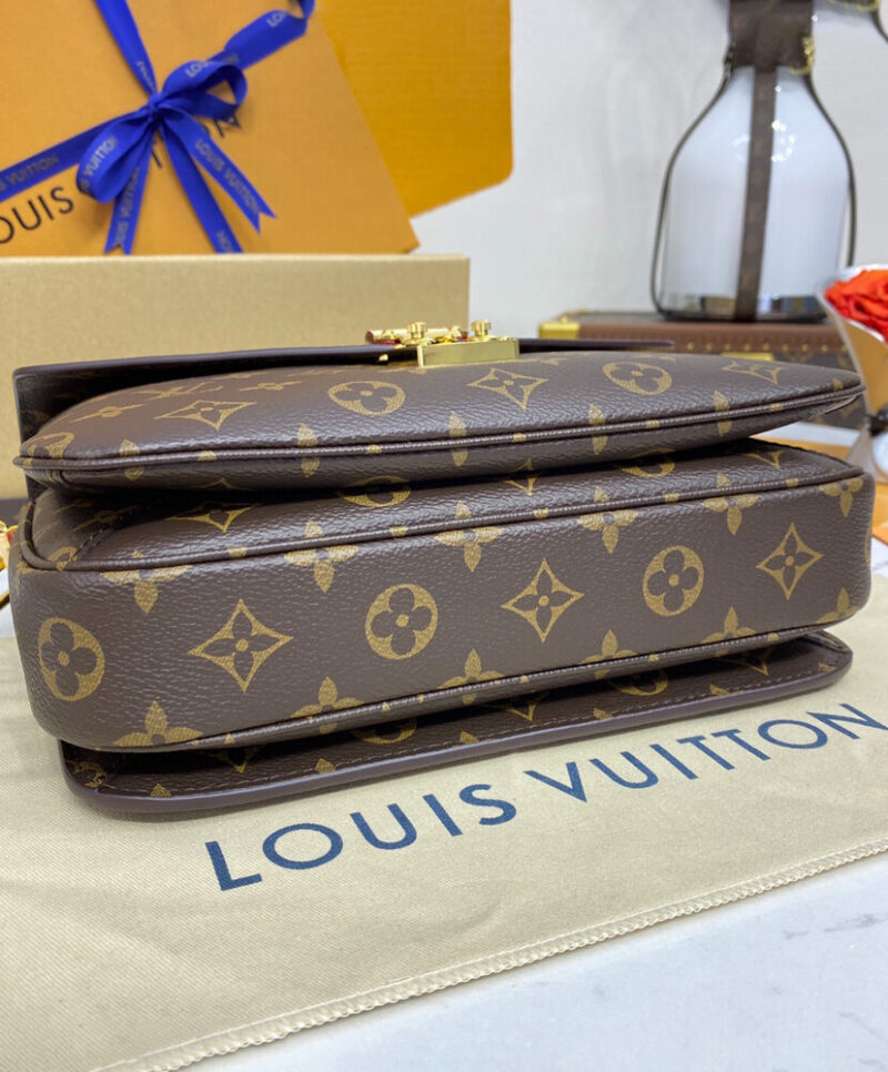 Louis Vuitton Pochette Metis M44875 Brown